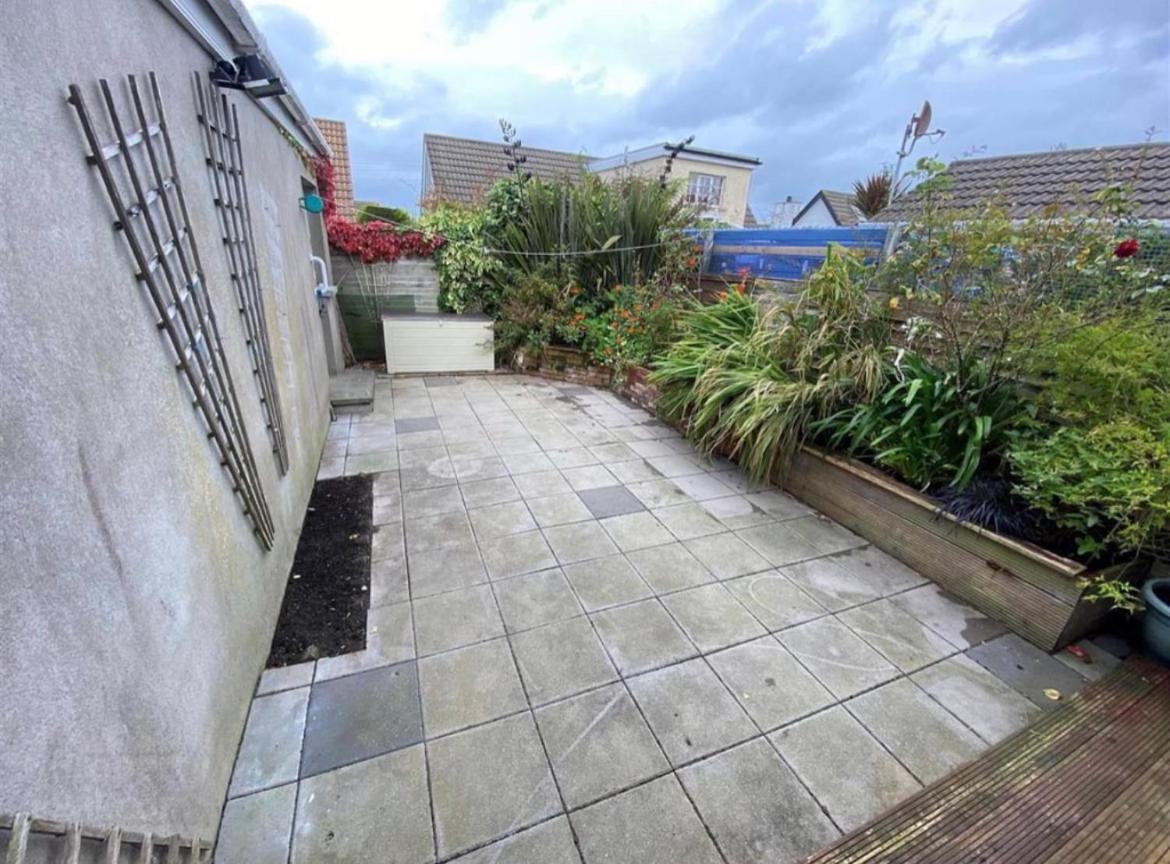 Lilas Bangor Ni Exterior photo